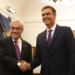 Sánchez se ofrece a Piñera para acoger en Madrid la Cumbre del Clima