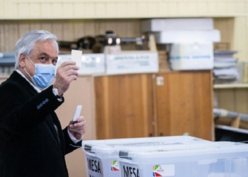 España confía en que Chile siga siendo “un ejemplo de democracia” tras el referéndum