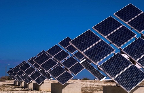 Los partidos, salvo PP, se comprometen con las renovables, un puntal de Marca España