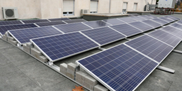 La planta consta de un total de 36 módulos en una superficie de 58,9 metros cuadrados.