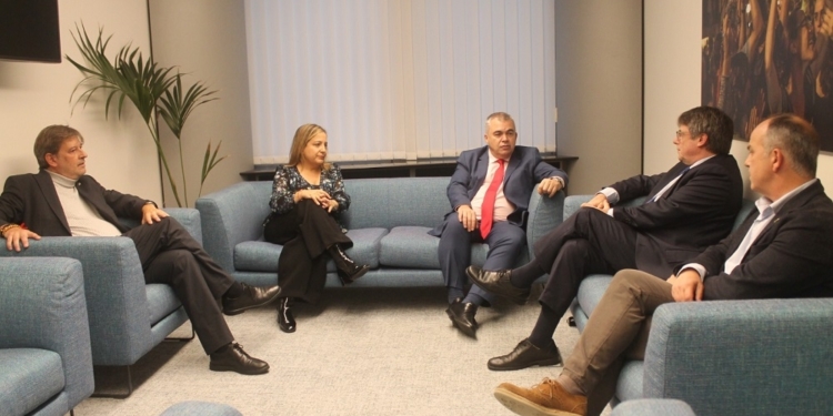 PSOE y Junts alcanzan en Bruselas un acuerdo para la investidura de Sánchez