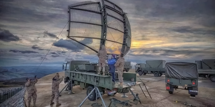 Las Fuerzas Armadas españolas despliegan un radar de vigilancia aérea en Rumanía
