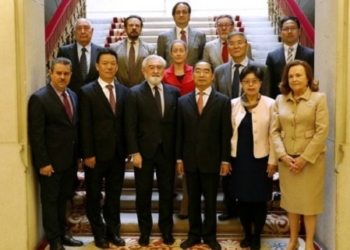 Darío Villanueva presentará en China la plataforma digital de la RAE