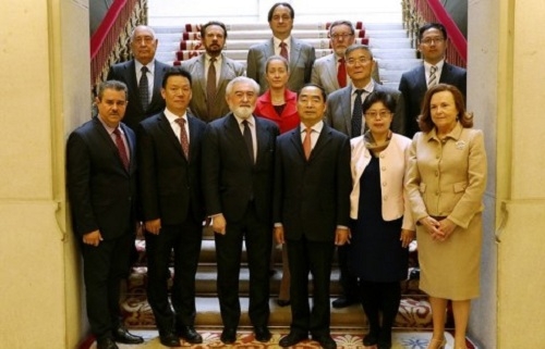 Darío Villanueva presentará en China la plataforma digital de la RAE