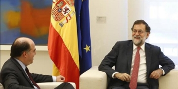Rajoy asegura a Borges que buscará la implicación de la UE en la crisis venezolana
