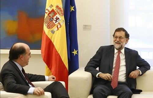 Rajoy asegura a Borges que buscará la implicación de la UE en la crisis venezolana