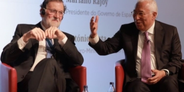 España y Portugal advierten en el Foro de La Toja contra las amenazas a que se enfrenta la democracia