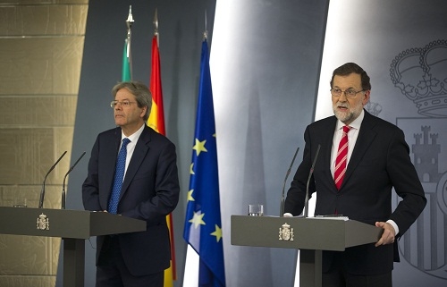 Rajoy y Gentiloni piden más flexibilidad a Bruselas en materia de déficit