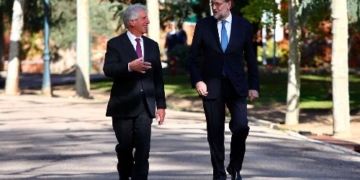 Tabaré Vázquez se entrevista con Rajoy tras reunirse con los empresarios