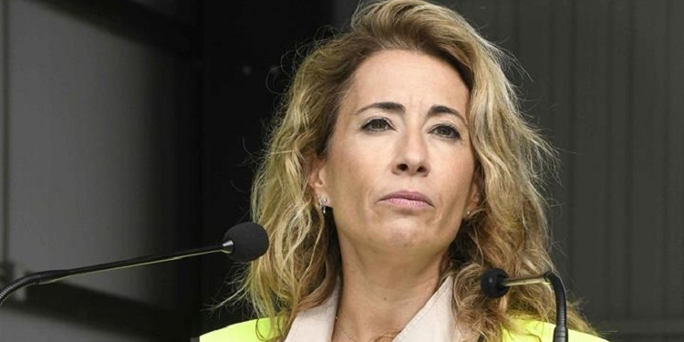 La ministra de Transportes comienza mañana una visita a los Emiratos