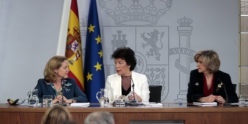 El Gobierno se propone repatriar a 24.000 emigrantes españoles de aquí a 2020