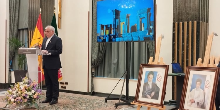 El embajador de Irán agradece a España que aumente su contribución a la UNRWA