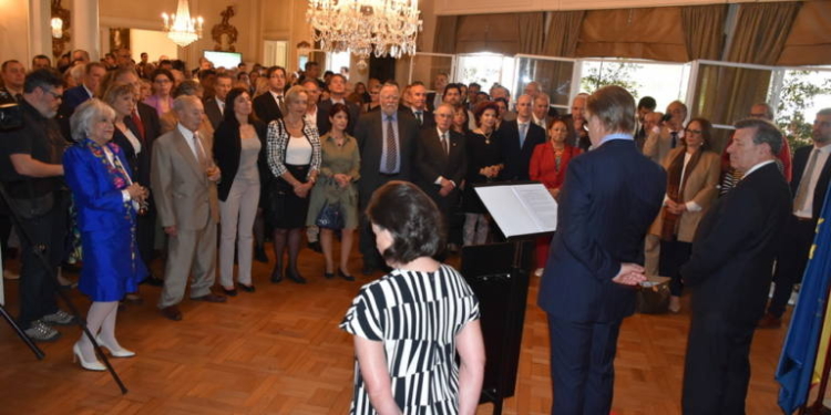 Las Embajadas españolas celebrarán el 12 de octubre con limitaciones