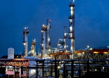 Irán creará un consorcio con inversores privados para su refinería en España