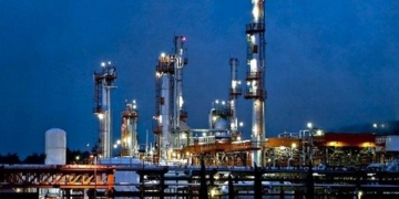 Irán creará un consorcio con inversores privados para su refinería en España