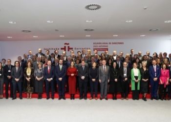 La Reina destaca el “relevantísimo” papel de los directores del Instituto Cervantes en el mundo