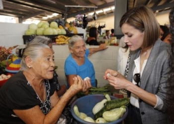 Haití y República Dominicana, tercer viaje de cooperación de la Reina