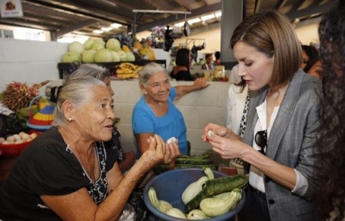 Haití y República Dominicana, tercer viaje de cooperación de la Reina
