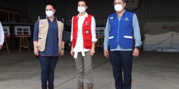 La Reina analiza la ayuda humanitaria española con el presidente de Honduras