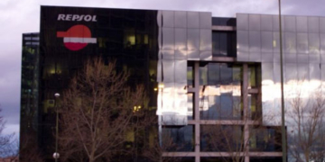 Margallo afirma que Repsol está dispuesta a reanudar su producción en Libia