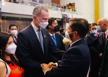 El Rey y Sánchez recibirán a Boric el 14 de julio, en plena campaña electoral