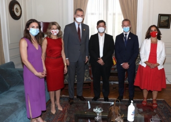 El Rey y las dos ministras de Podemos mantienen su primer encuentro con Boric