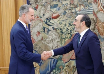 El presidente del CAF explica al Rey la labor de la entidad durante la Presidencia española