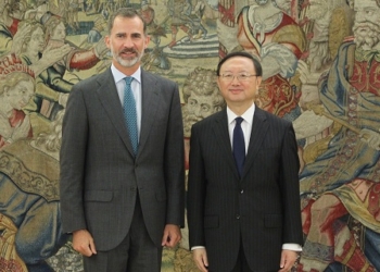 El Gobierno se vuelca con el arquitecto de la política exterior china