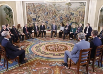 El Rey recibe a un grupo de congresistas de EEUU reunidos en Madrid para analizar las elecciones