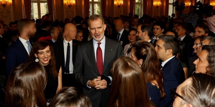 Los Reyes reciben a representantes de los 8.500 españoles residentes en Dinamarca