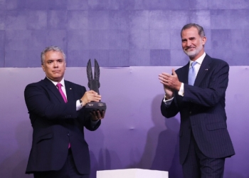 Iván Duque recibe de manos del Rey el World Peace & Liberty Award “a la democracia colombiana”
