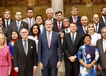 El Rey recibe en audiencia a los participantes en la XV Asamblea EuroLat