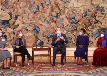 El Rey recibe a 20 lideresas del Mediterráneo y África traídas a España por Exteriores y AECID