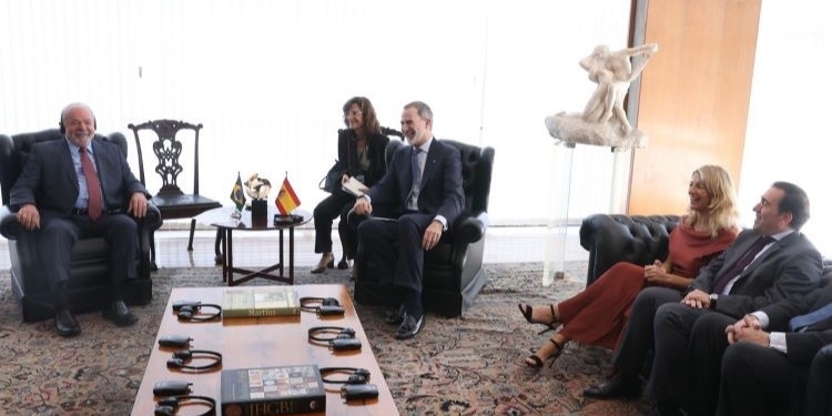 El Rey y Lula abordan en Brasilia las relaciones bilaterales un día después de la toma de posesión