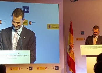 Felipe VI: “Los valores del periodismo no deben verse comprometidos por la tecnología”