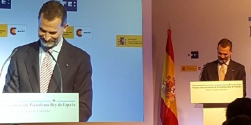 Felipe VI: “Los valores del periodismo no deben verse comprometidos por la tecnología”