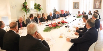 La rehabilitación de la residencia de la Embajada en Cuba se dispara en un millón de euros