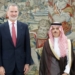 El ministro saudí de Exteriores analiza en España las oportunidades de comercio e inversión