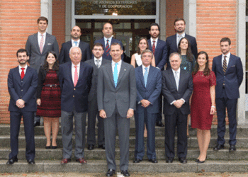 Exteriores contaba en mayo con 976 diplomáticos en activo