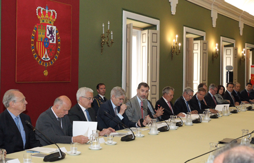 El Rey pide «serenidad y sosiego» para abordar los cambios en el exterior