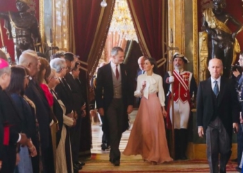 El Rey defiende el apoyo militar de España a Ucrania en la recepción al Cuerpo Diplomático