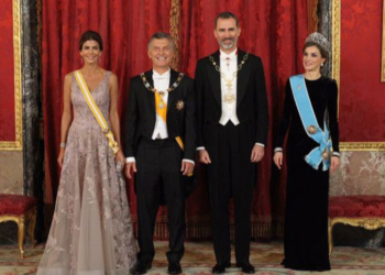 El Rey y la Reina con Mauricio Macri y su esposa en Madrid, febrero de 2017./ Foto: Casa de SM el Rey