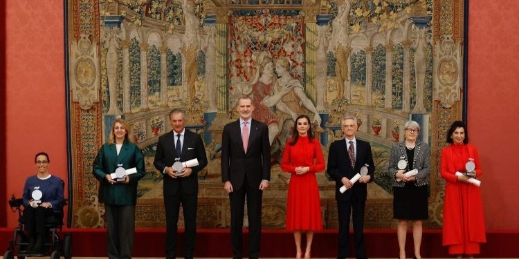 Los Reyes entregan acreditaciones a los nuevos Embajadores Honorarios de la Marca España