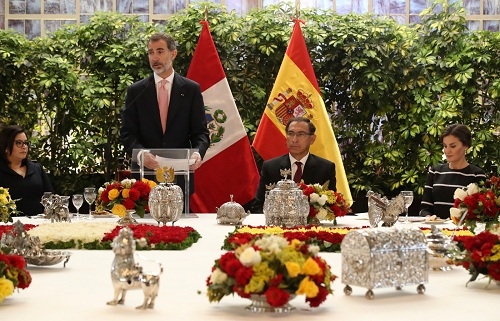 El Rey destaca el compromiso de España con el “crecimiento sostenible de Perú”