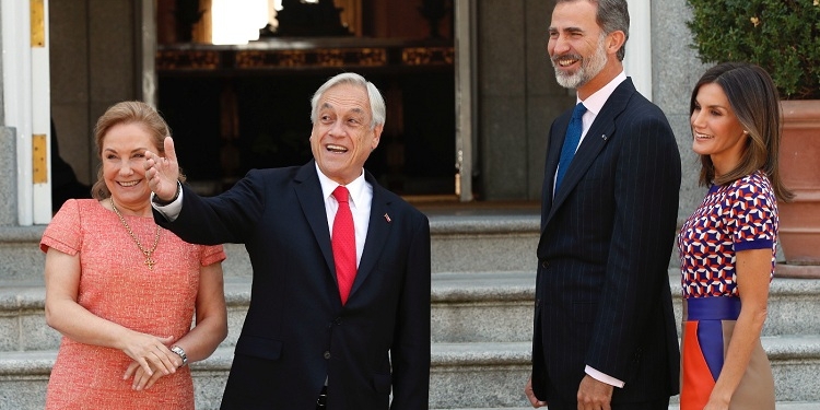 Piñera llega a España en una gira europea marcada por el Acuerdo con la UE