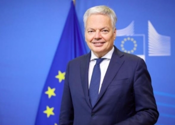 El comisario de Justicia pide información sobre la Ley de Amnistía que negocian PSOE y Junts