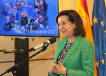 Robles asegura que España no enviará “ningún tipo” de avión de combate a Ucrania