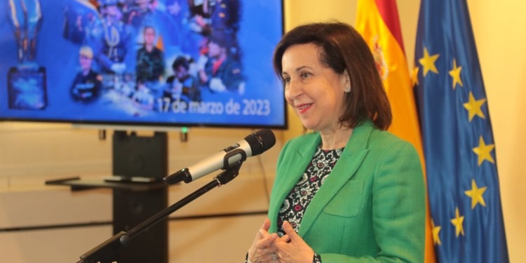 Robles asegura que España no enviará “ningún tipo” de avión de combate a Ucrania