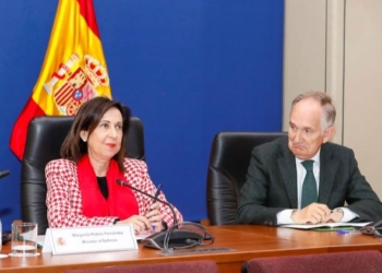 Robles aborda con Austin la ayuda solicitada por el ministro de Defensa ucraniano en Madrid