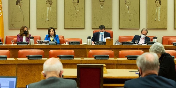 Robles asegura que España enviará nuevas armas a Ucrania “si las necesitan”